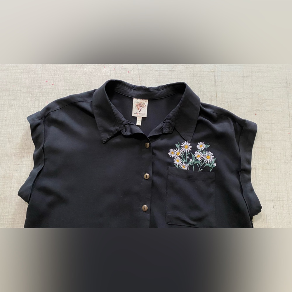 Self Esteem Black Button-Down Top with Daisy Embroidery - Picture 6 of 11